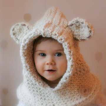 Bessy polar bear hood