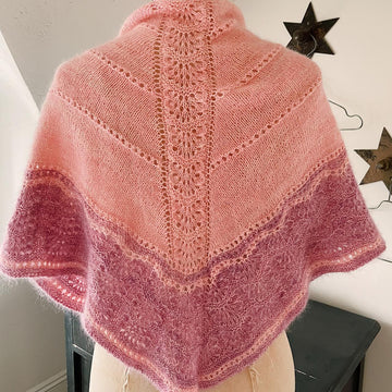 Moira Rose shawl