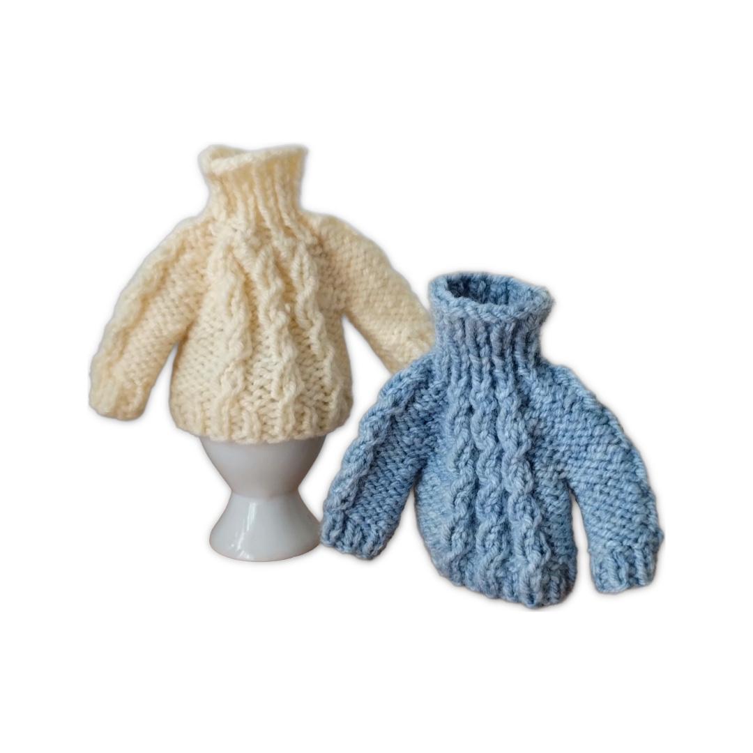 Cable Sweater Cosy