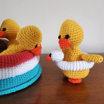 Amigurumi ducks