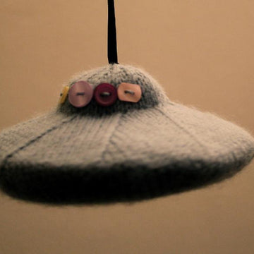 UFO (Flying Saucer)