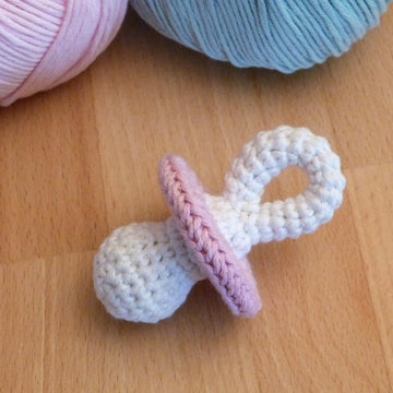 Rattle pacifier