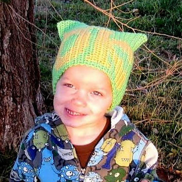 Graphed Beanie Oozma Kappa