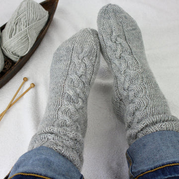 Knitting Pattern Cable Socks Mysig / Womens Socks Pattern / English & German