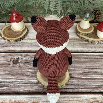 Vance the Fox Amigurumi