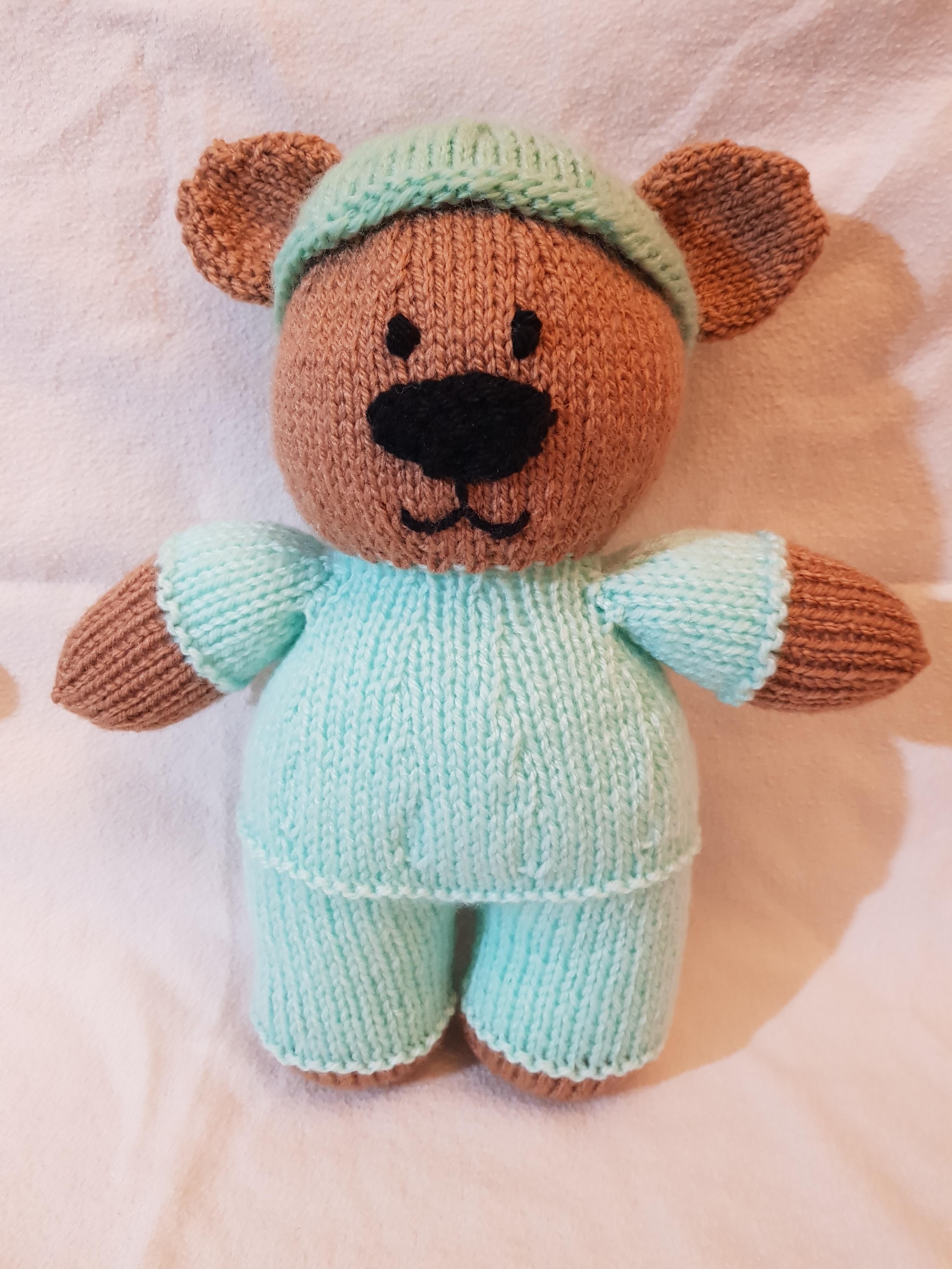 Knitted frontline bear
