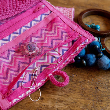 Wrendale Jewellery Roll Knitting Pattern