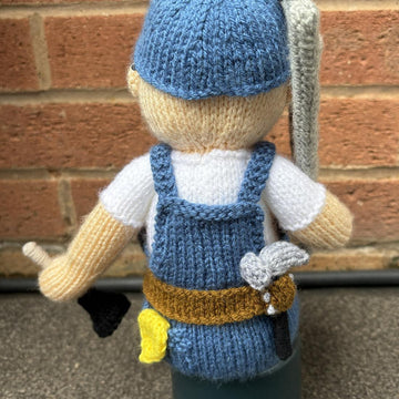 Handy Andy shelf sitter