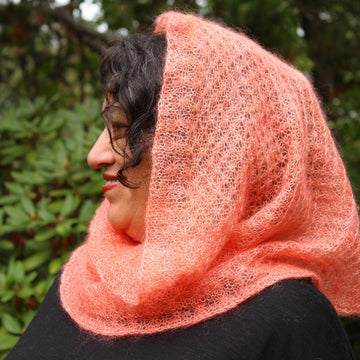 Tahti Hood
