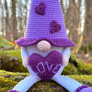 Gnome Valentin with legs
