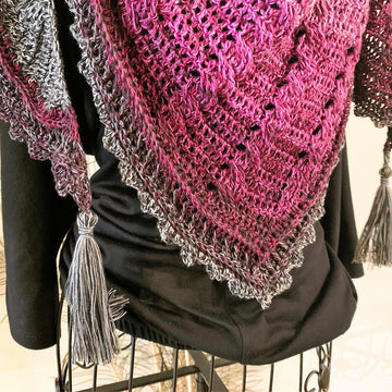 Triangular Scarf "Dione"