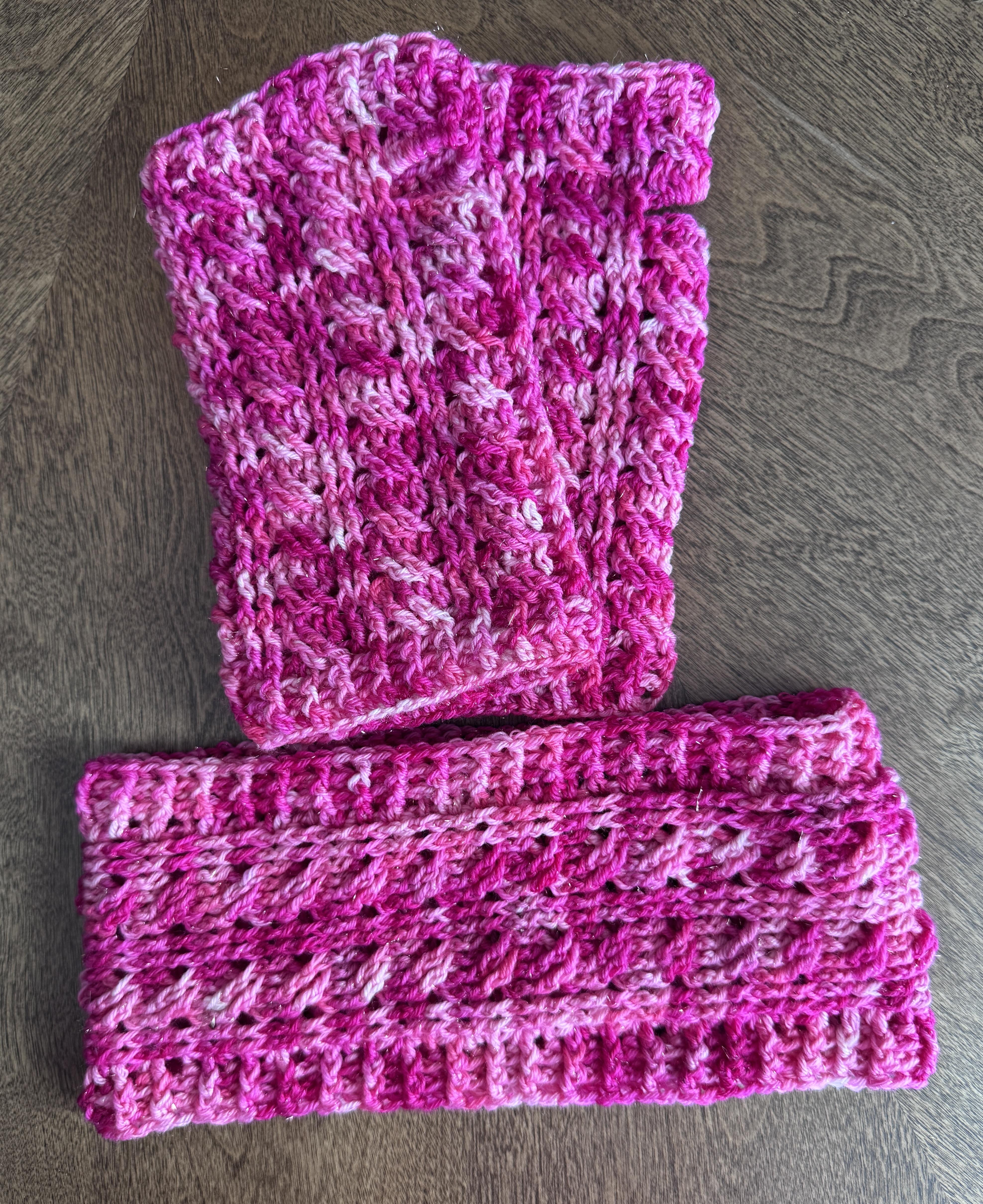 EASY Cabled Hand Mitts & Headband