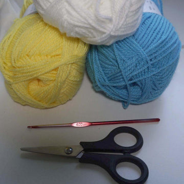 Crochet Pattern for the Dinosaur Yellblue!
