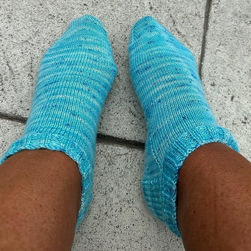 Cuff-down Size-inclusive Vanilla Shortie Socks