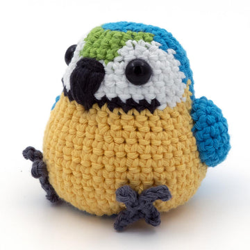 Amigurumi Blue and Gold Macaw