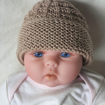 Olly - Baby’s 8ply texture stitch beanie with garter brim