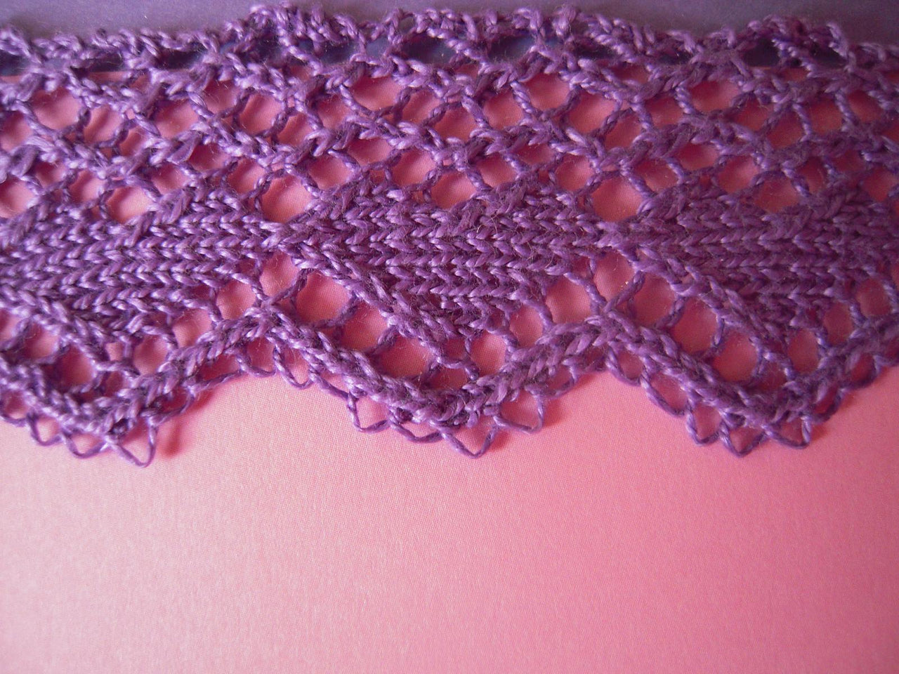 Edging In Hearts And Lace