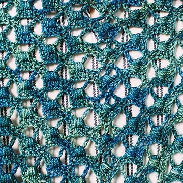 Almejas Shawl