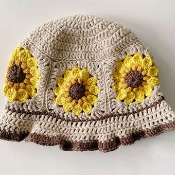 Sunflower bucket hat