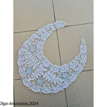 White Lace Irish Lace Detachable Collar "December"