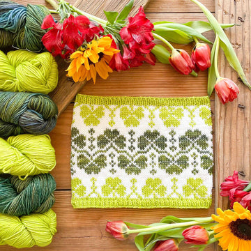 All Over Clover Cowl