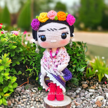 FRIDA KAHLO amigurumi doll