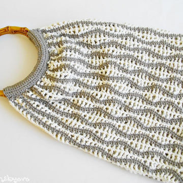 Wavy stripes crochet bag