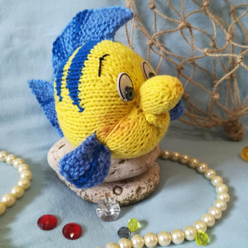 Toy knitting patterns The Little Mermaid doll, Crab Sebastian knitting, Flounder