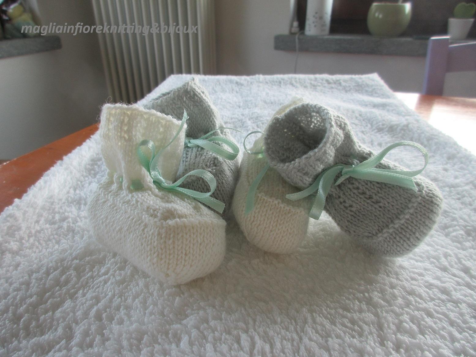 Tenere babucce per un bébé
