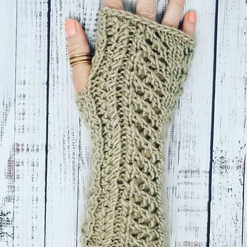 Cable Lace Gloves