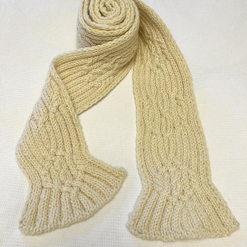 Reversible Cable Scarf