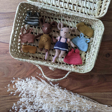 Cute mouse + wardrobe