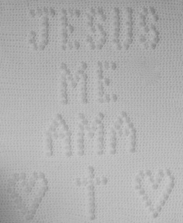 Jesus Me Ama Baby Blanket