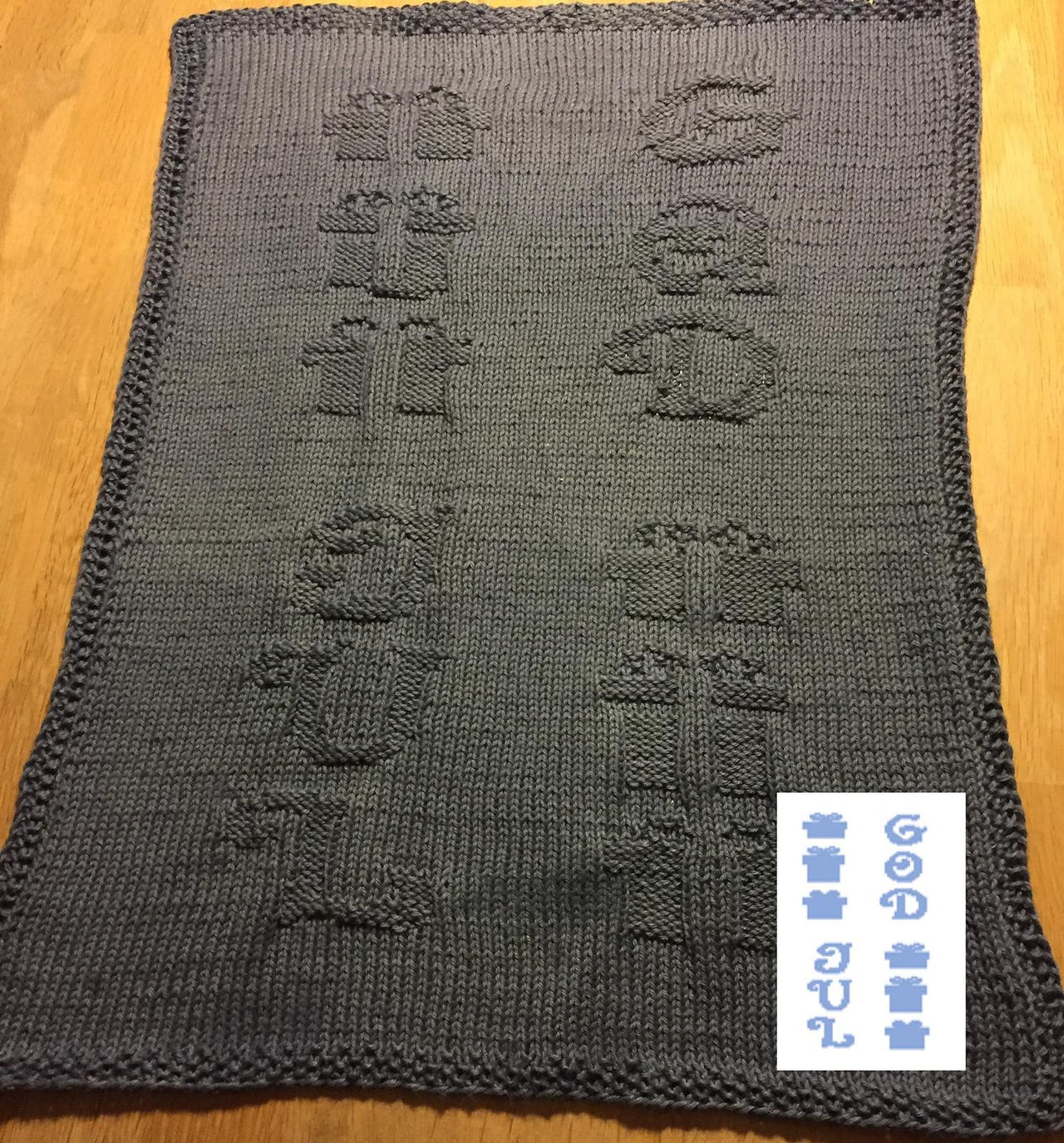 Nr. 328 – 19 – 15. Christmas Gifts guest towel