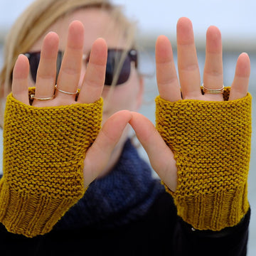 Black Cat Basics: Mitts