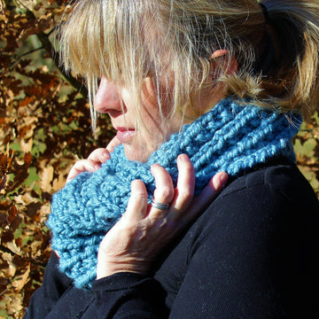 Winter Blues Cowl / Eternal Scarf