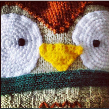 Owl cushion