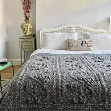 Field of Vines Blanket