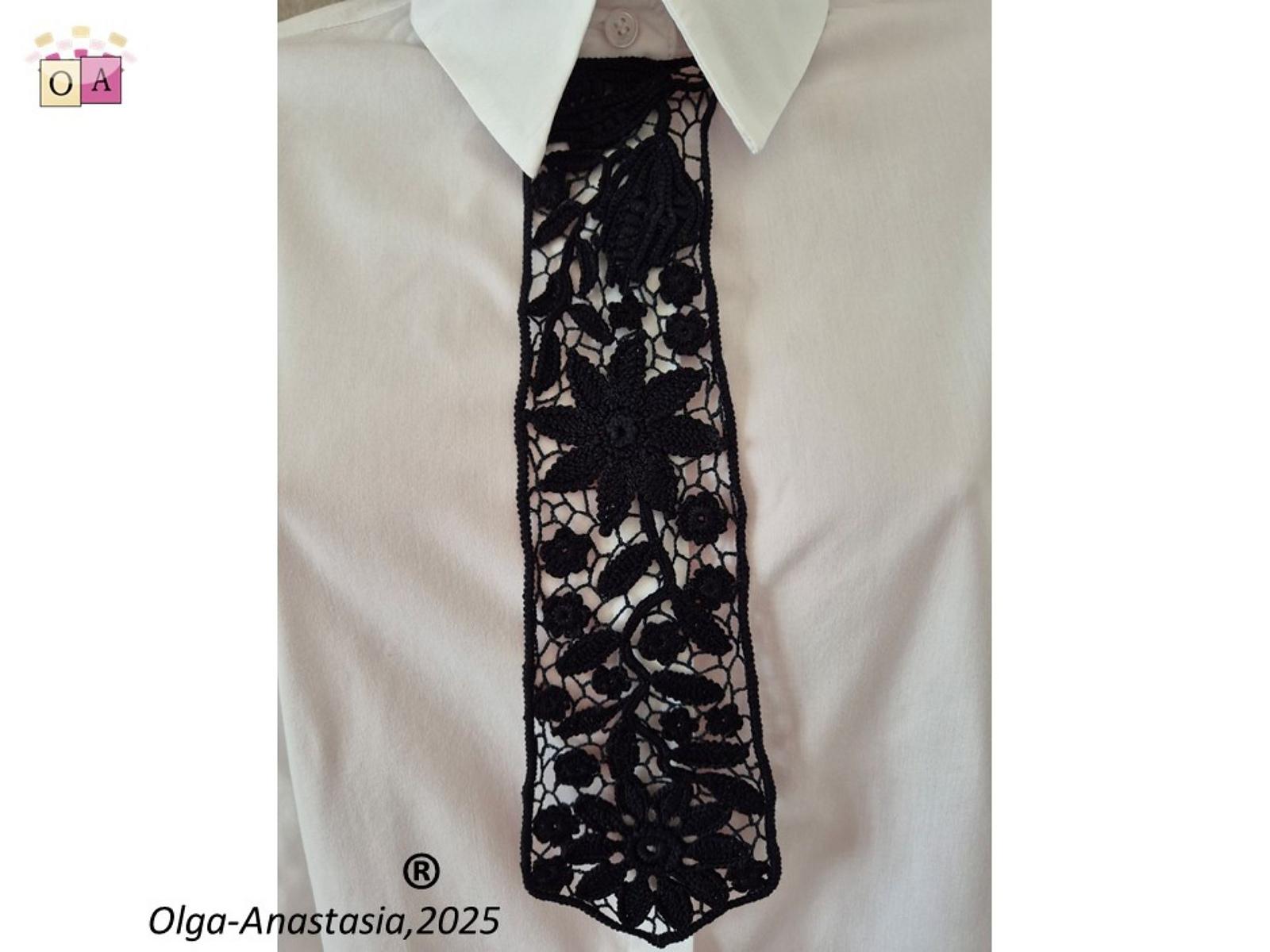 Black Irish Lace Tie