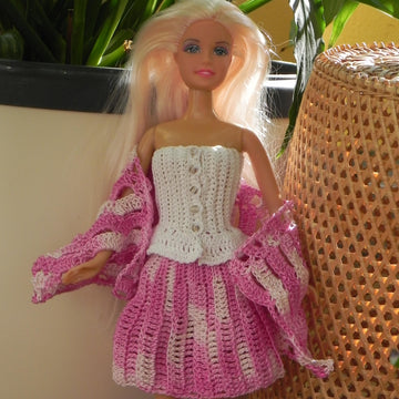 Crochet pattern for 12-inch doll top, skirt and scarf