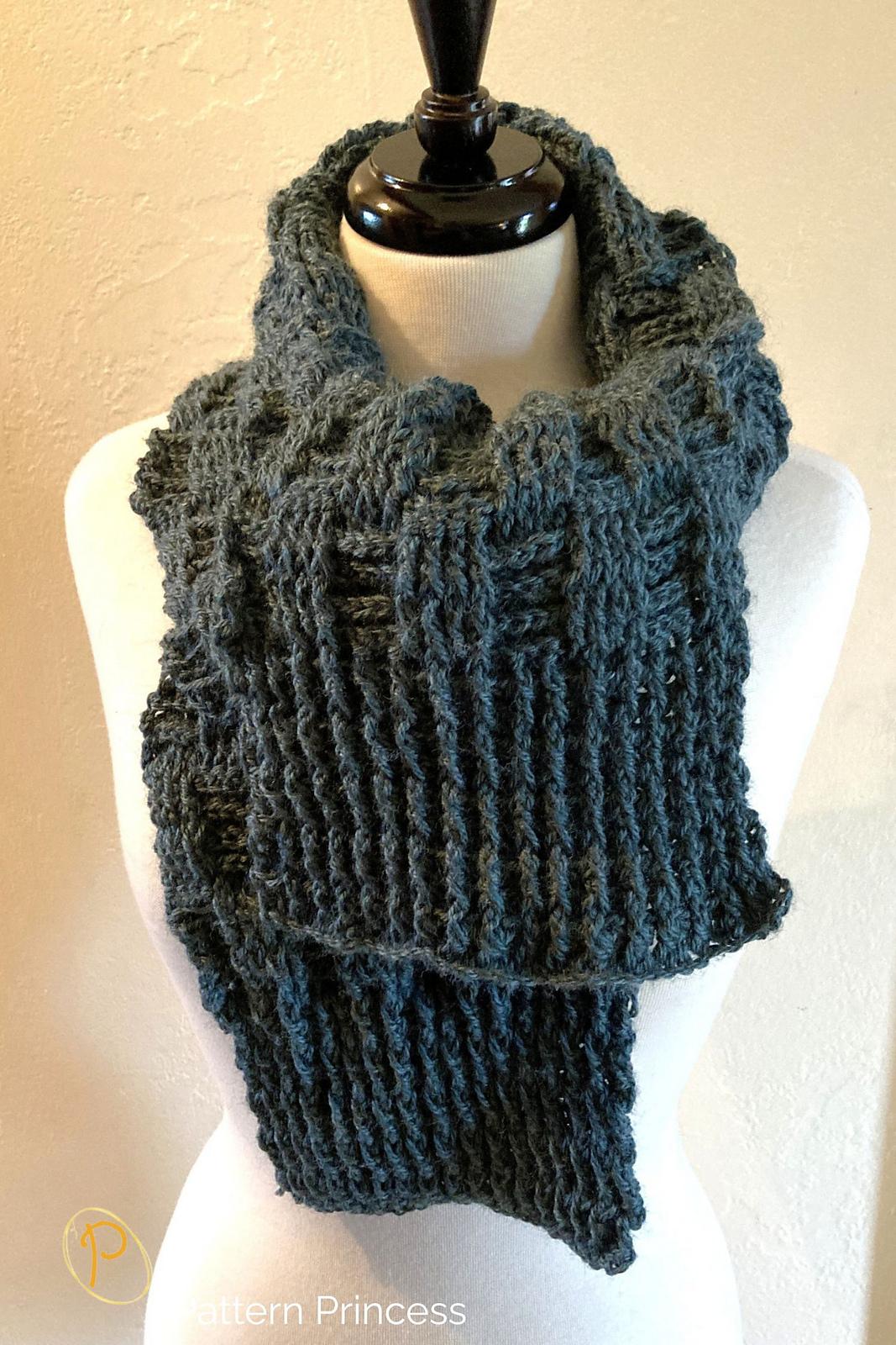Pine Ridge Basketweave Scarf
