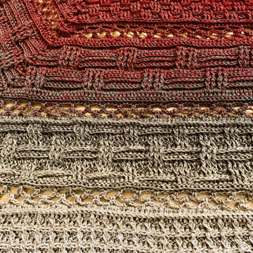 Flat Triangular Scarf "Oineis"
