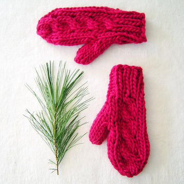 Aurora Mitts