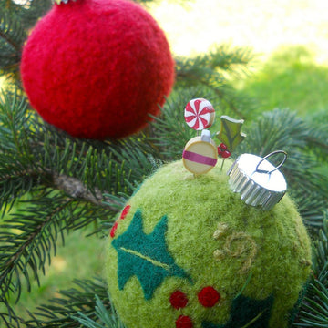 Holiday Ornament Pincushion