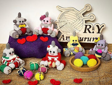 Amigurumi seasonal robot keychain