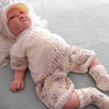 52. Boy's Sweater, Shorts, Peaked Cap & Socks