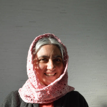 Pinky Circle Scarf