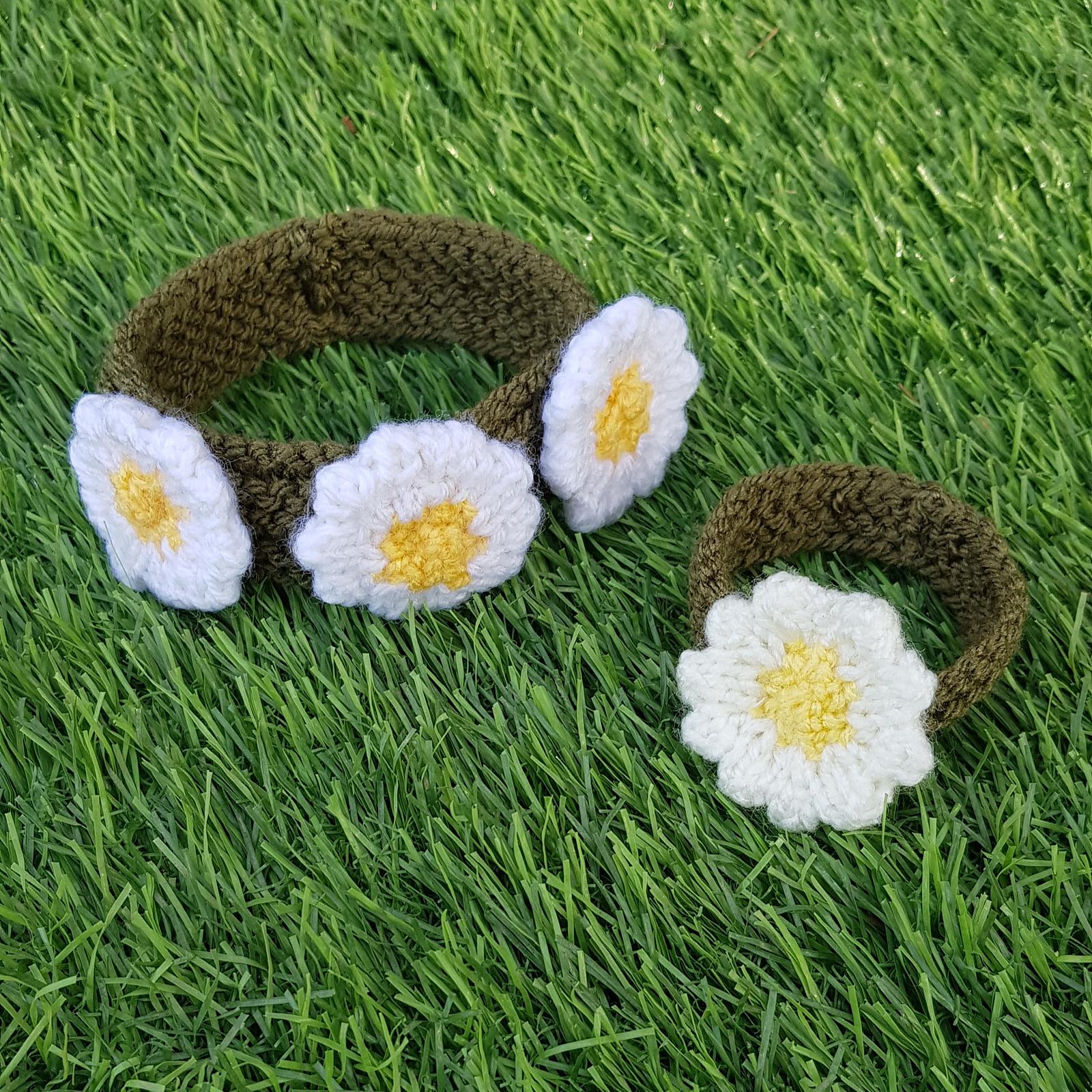 Knitted Daisy Chain Bracelet