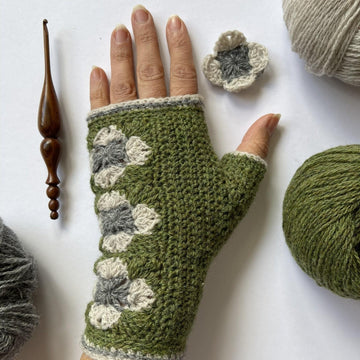 Loch Maree Fingerless Mitts Crochet Pattern (GB Terms)