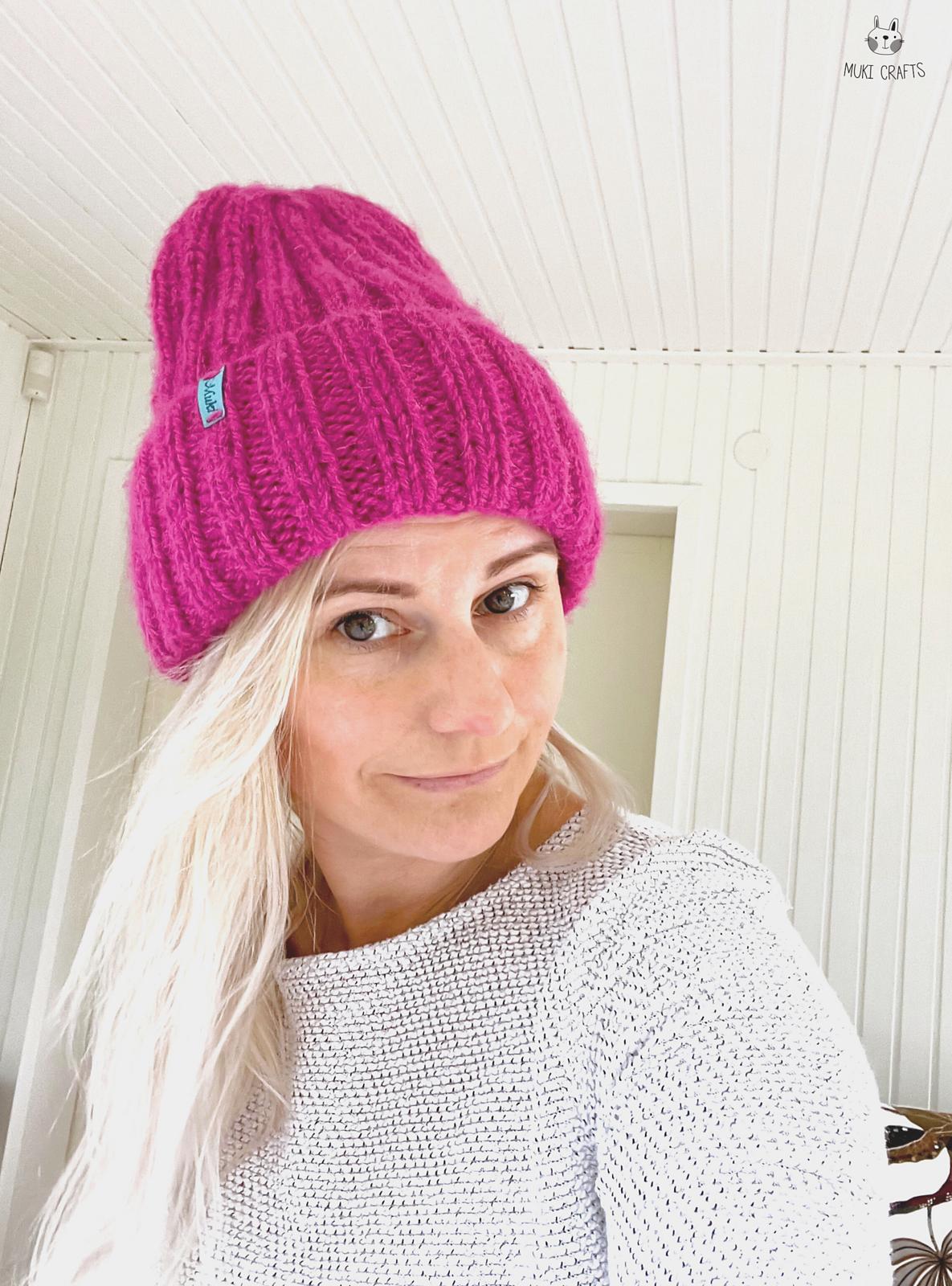 Jenna hat